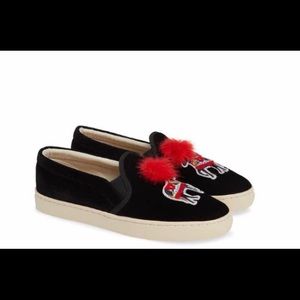 Soludos Aplique Faux Fur Pompom Women’s Size 9.5